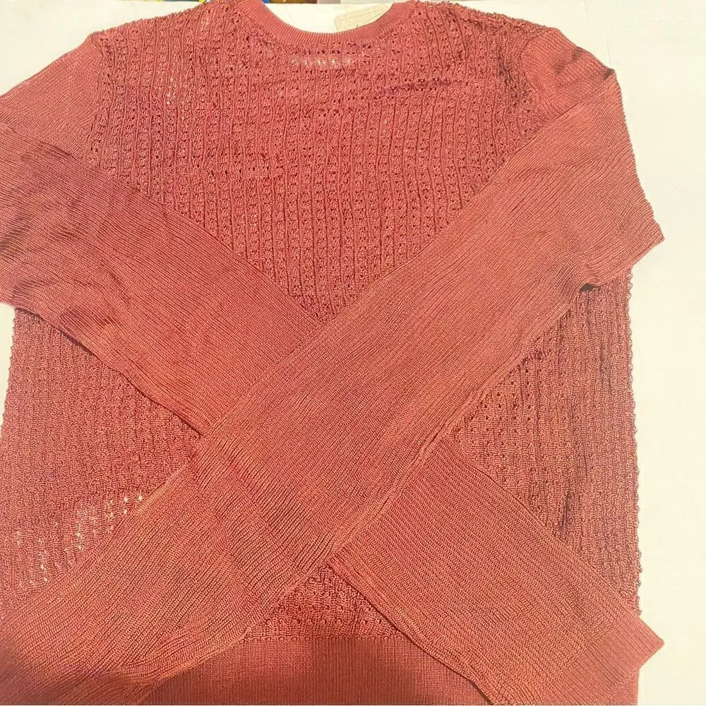 🛍️Free People H2O Crew pullover Top in Row garnet size: Medium 🎉Long sleeve ✨